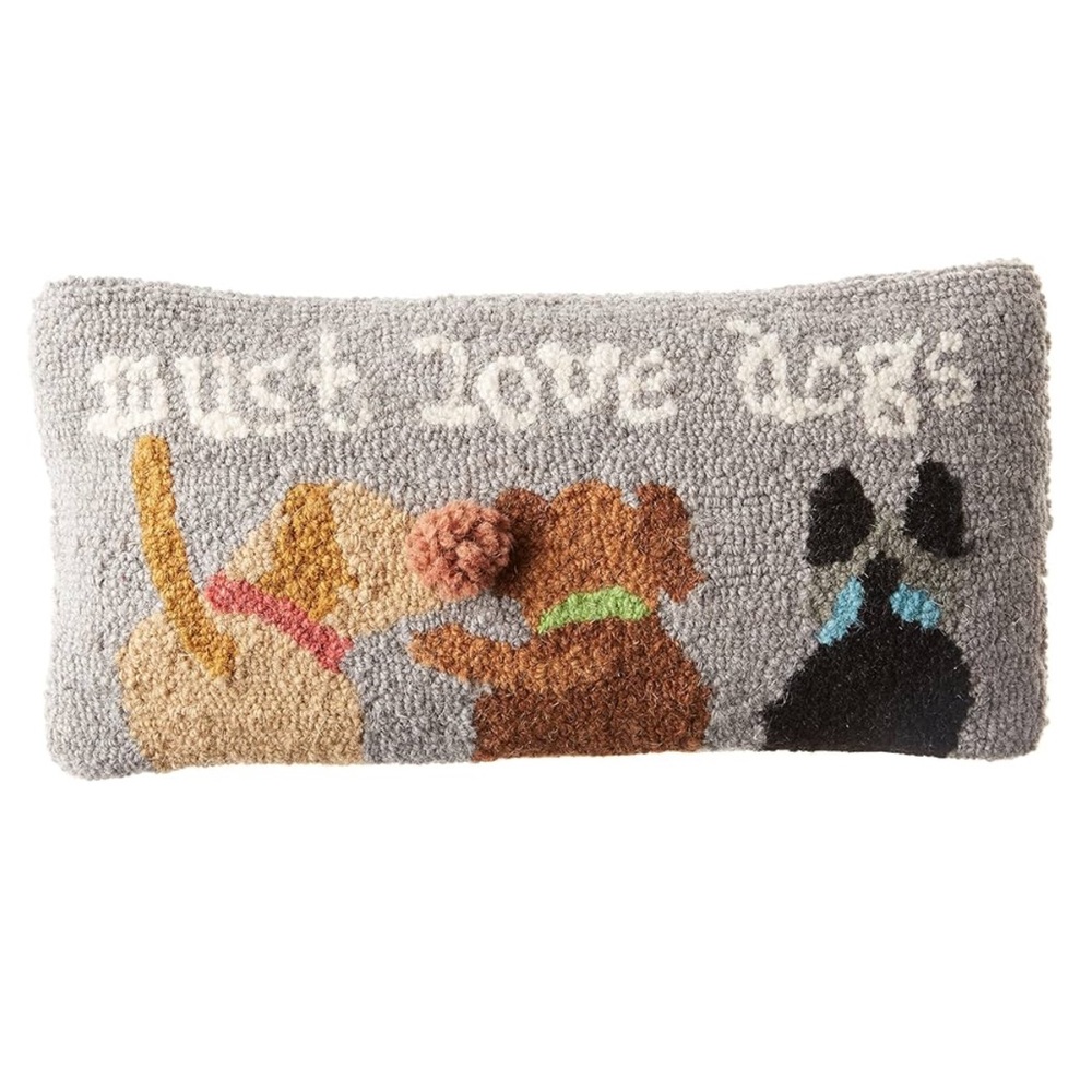 Must Love Dogs 18’ x 8’ Throw Pillow NWT
